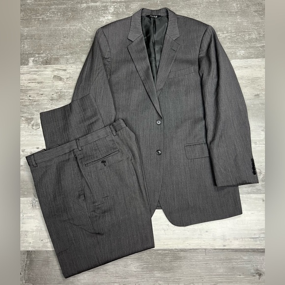 Jos. A. Bank Other - Jos A Bank Signature Cambridge Grey Herringbone Suit 42L